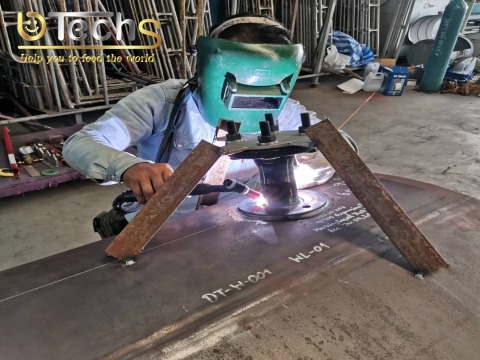 ผลิตถังเก็บของเหลวขนาดใหญ่