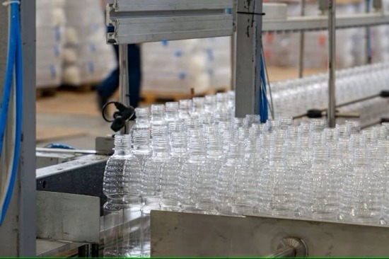 โรงงานผลิตพลาสติก